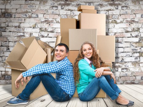 House removalists assisting with a family move in Holland Park